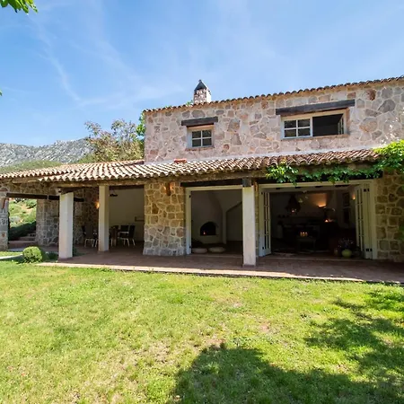 וילה Stone House Anfitrite - Two Bedroom With Private Pool And Terrace טרסטניק